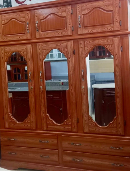 Wardrobe- 3door- GB Swirl